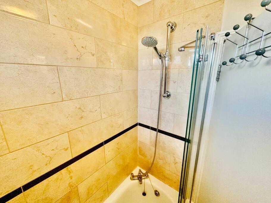 3 Bed Sky Apartment Se15 Peckham Londres Extérieur photo